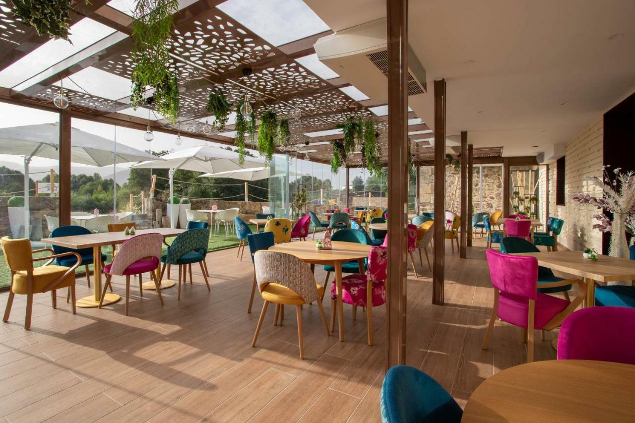 Izan Puerta De Gredos Hotel El Barco de Ávila Eksteriør billede
